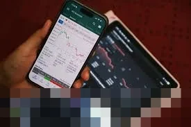 IHSG Anjlok 1,04% ke 8.235, Sentimen Tarif Dagang AS Pukul Semua Sektor