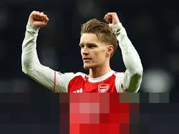Martin Odegaard Tegaskan Bertahan di Arsenal, Bidik Trofi di Musim 2026