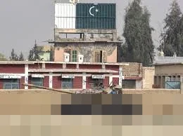 Khawaja Asif: ‘Ini Perang Terbuka,’ Pakistan dan Afghanistan Saling Bombardir