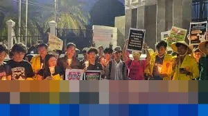 BEM UI Gelar Aksi #AparatKeparat di Mabes Polri, Desak Copot Kapolri Buntut Kematian Pelajar AT