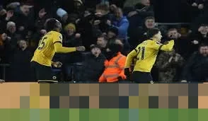 Kemenangan Dramatis Wolves Gagalkan Ambisi Liga Champions Aston Villa