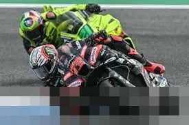 Bezzecchi Amankan Pole MotoGP Thailand 2026 Meski Terjatuh, Marc Marquez Penyelamat Ducati