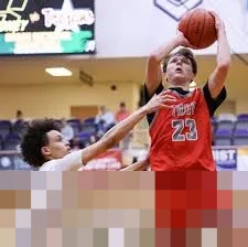 Troy Kalahkan Sidney 55-39, Raih Kemenangan Turnamen D-II Pertama Sejak 2012