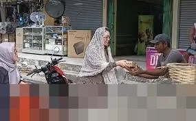 PKK Ambon dan MT Al Madinah Bagikan 400 Takjil, Pererat Silaturahmi di Bulan Ramadan