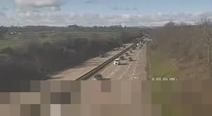 Kemacetan Landa M4 dan A4232 Dekat Cardiff, Dipicu Insiden Kendaraan Rusak dan Kecelakaan