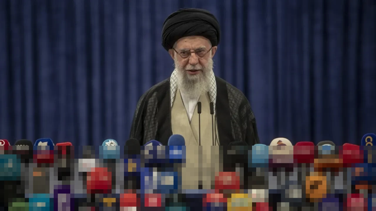 Trump Klaim Pemimpin Tertinggi Iran Khamenei Tewas dalam Serangan Gabungan AS-Israel