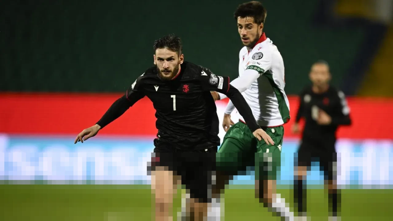 Ilia Gruev Siap Pimpin Bulgaria di FIFA Series 2026 Jakarta, Sorotan pada Gelandang Bertahan Leeds United