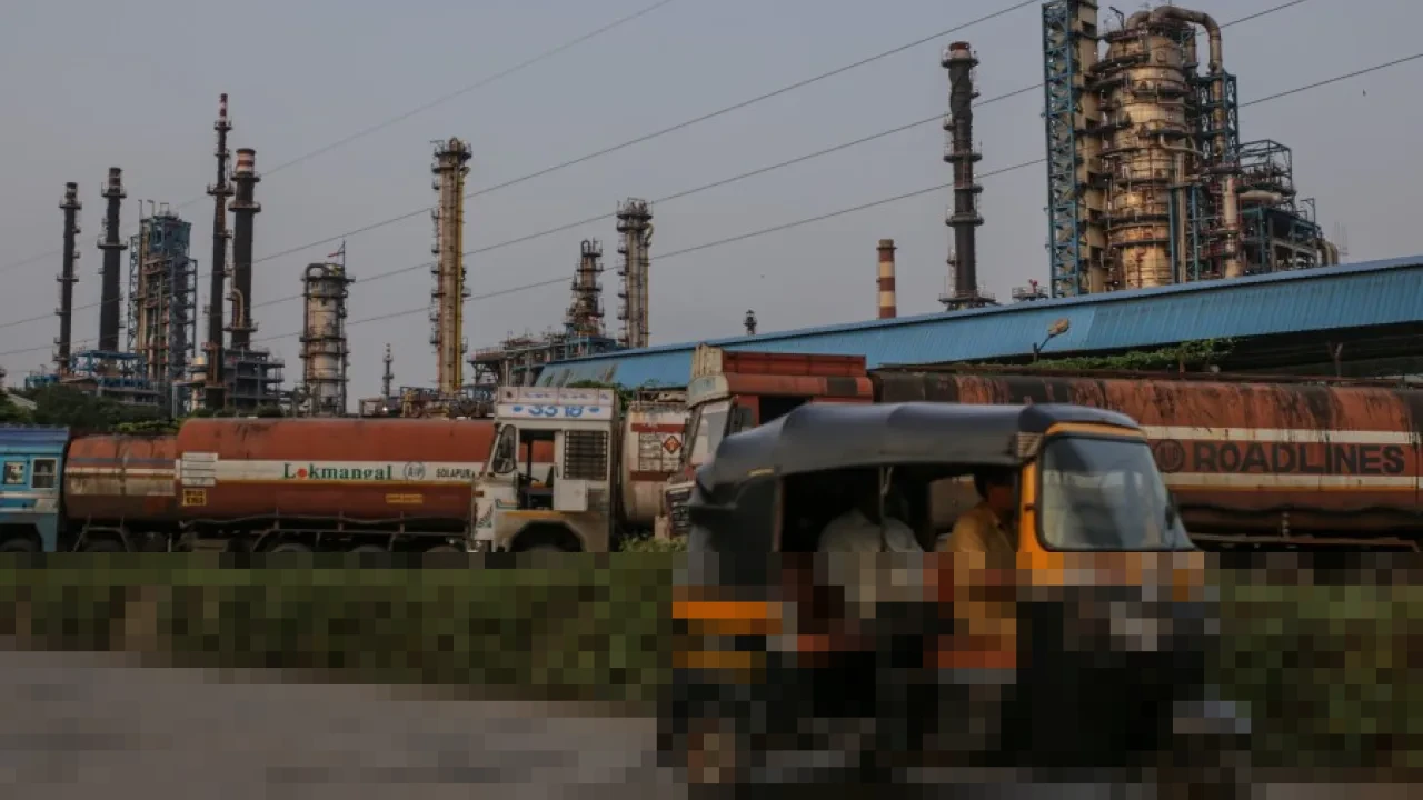 India Lirik Kembali Minyak Rusia di Tengah Krisis Iran yang Guncang Selat Hormuz