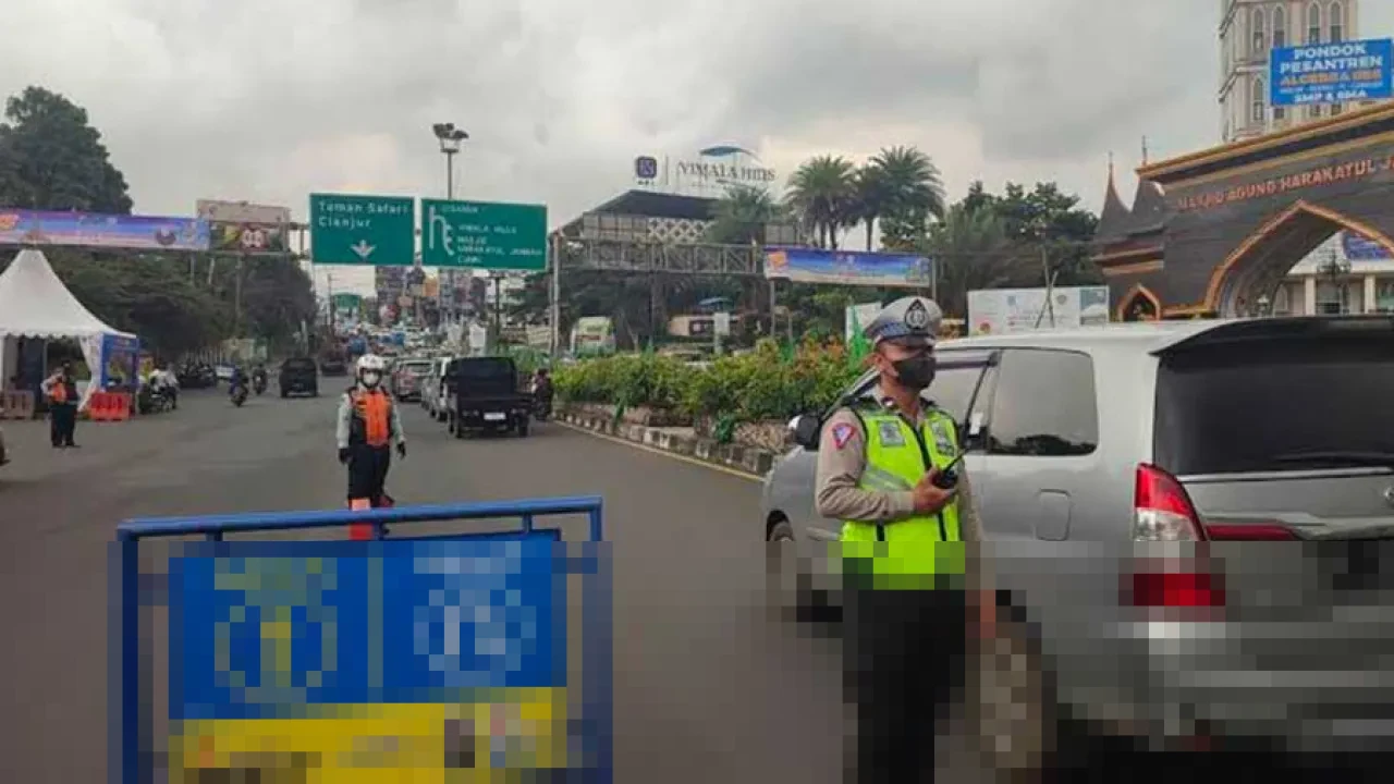 Jalur Puncak Kembali Berlaku Satu Arah, Akses Gadog Ditutup di Tengah Puncak Arus Balik Lebaran 2026