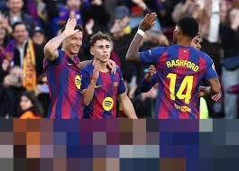 Barcelona Pesta Gol 4-1 atas Villarreal, Hattrick Lamine Yamal dan Gol Lewandowski Kunci Puncak Klasemen
