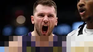 Lakers Taklukkan Warriors 105-99, Rivalitas Panas Berlanjut di Musim 2025-2026
