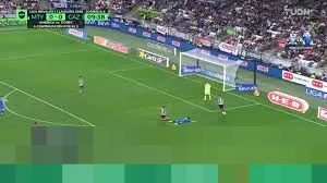 Penyelamatan Gemilang ‘Mochis’ Cárdenas Gagalkan Penalti Cruz Azul Kontra Monterrey