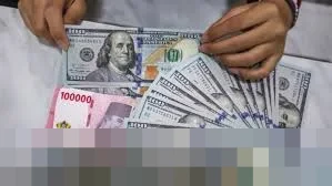 Rupiah Tertekan Geopolitik dan Suku Bunga The Fed, Diproyeksi Melemah Awal Pekan