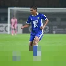 Adam Alis: “Optimis Raih Poin Maksimal” di Kandang Persebaya