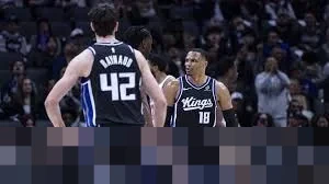 Kings Pincang Kejutkan Clippers 118-109: Westbrook Triple-Double, Leonard Cedera