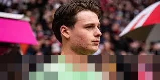 Jonas Urbig Mundur dari Skuad Jerman Akibat Cedera Lutut, Debut Senior Tertunda