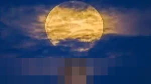 Langit April 2026 Bertabur Fenomena Astronomi: Dari Pink Moon hingga Hujan Meteor Lyrid